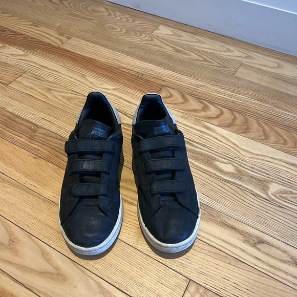 Stan Smith Sneakers - Black with Velcro - Picture 4 of 5